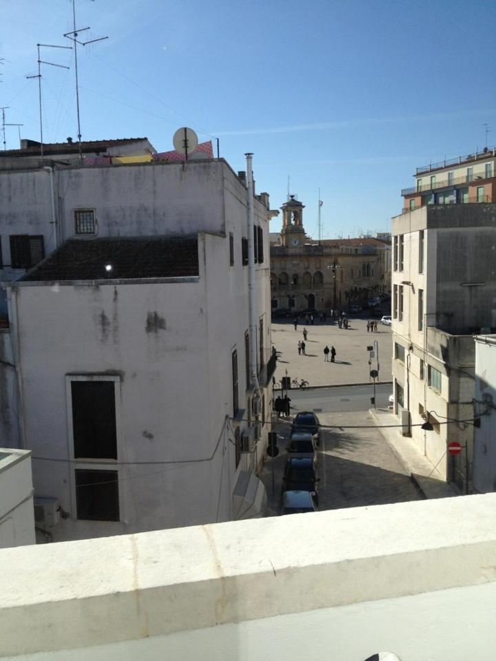 Bed&Breakfast Jsuite Gioia Del Colle Bagian luar foto